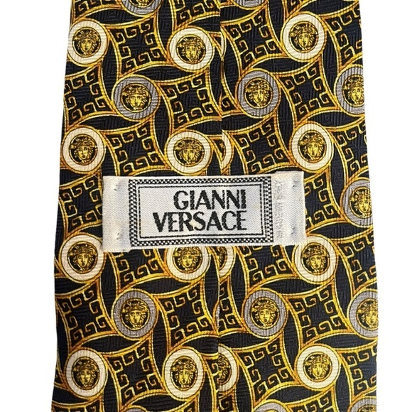 GIANNI VERSACE 90s Vintage Metallic Silk Medusa Pattern Tie Made in Italy - Picture 9 of 9